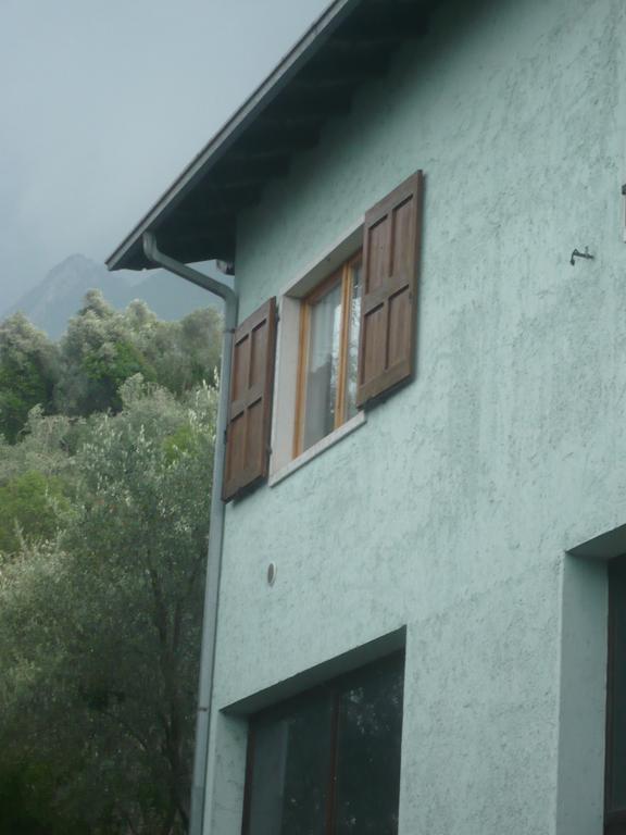 Appartamento Michela Brenzone sul Garda Bilik gambar