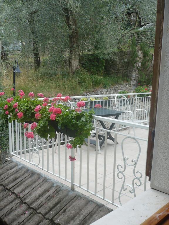 Appartamento Michela Brenzone sul Garda Bilik gambar