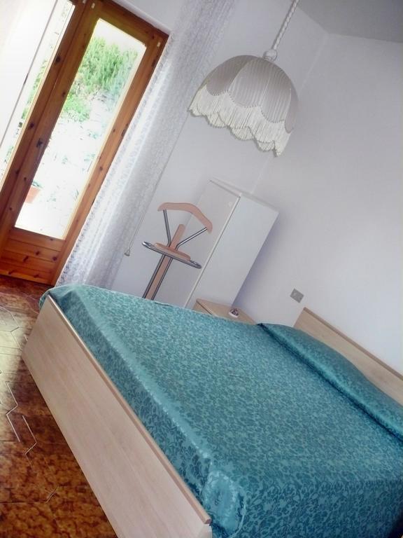 Appartamento Michela Brenzone sul Garda Bilik gambar
