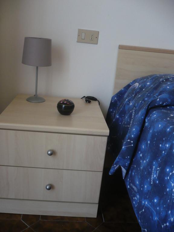 Appartamento Michela Brenzone sul Garda Bilik gambar
