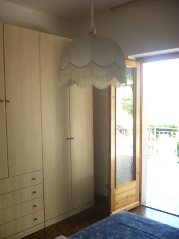 Appartamento Michela Brenzone sul Garda Bilik gambar