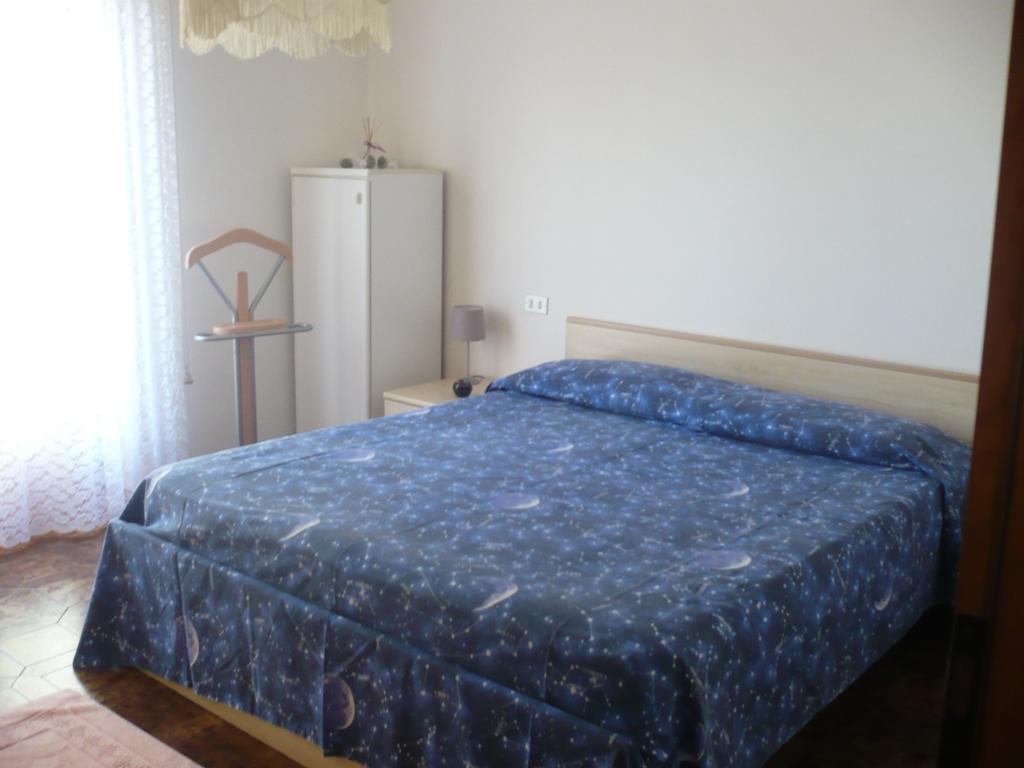 Appartamento Michela Brenzone sul Garda Bilik gambar