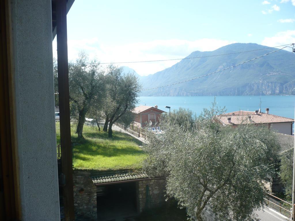 Appartamento Michela Brenzone sul Garda Bilik gambar